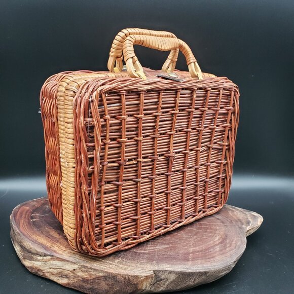 Vintage Wicker Picnic Basket Red Gingham Lining and Faux Food Cheese Bread Fruit - Picture 7 of 13
